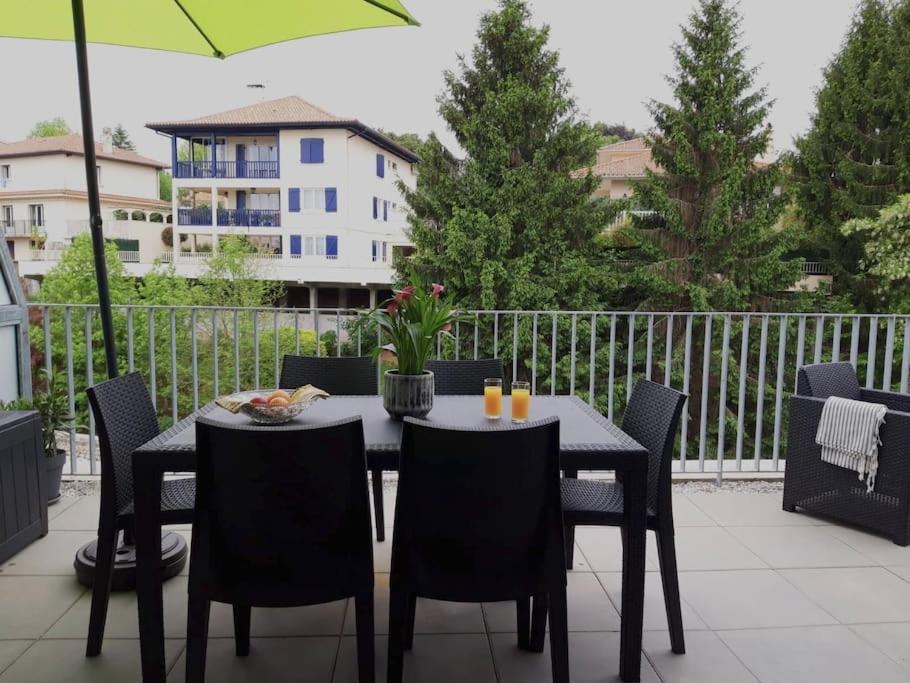 Bide Ona - Centre - Terrasse - Parking Apartment Bayonne Ngoại thất bức ảnh